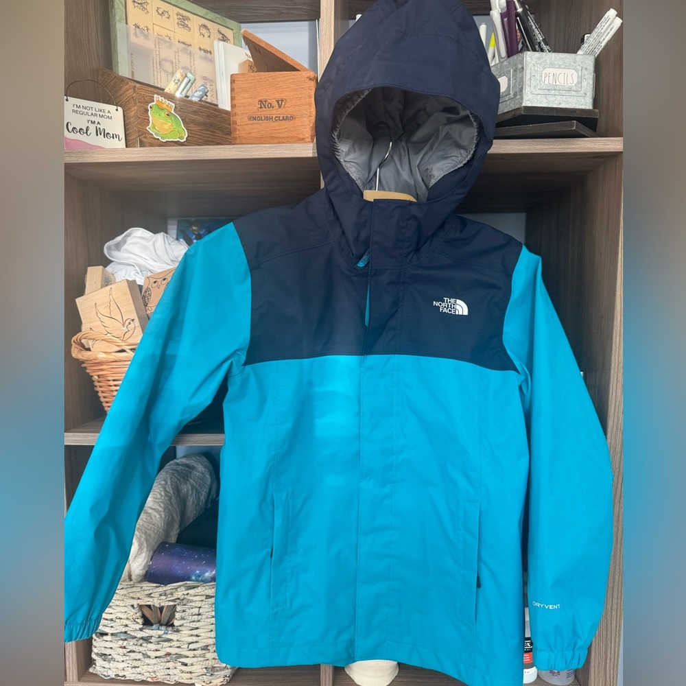 The North Face jacket, kid’s size 7/8, blue aqua/ navy (NWOT)